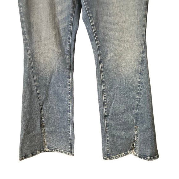 Good American Flare Leg Jeans - Picture 2 of 8
